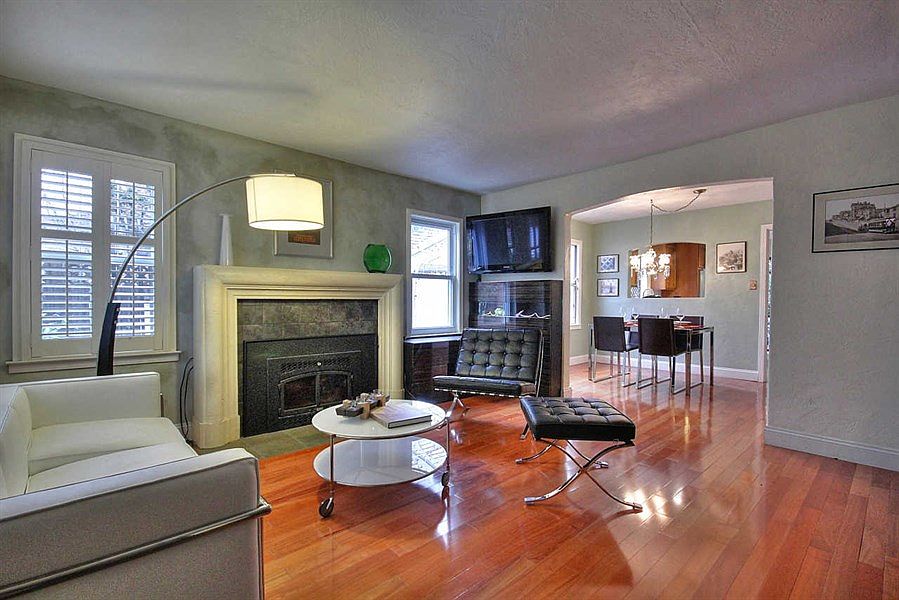2nd image of 841 Jackson St