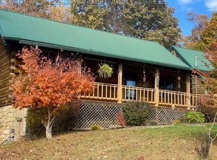 28 Summer Ln, Given, WV 25245