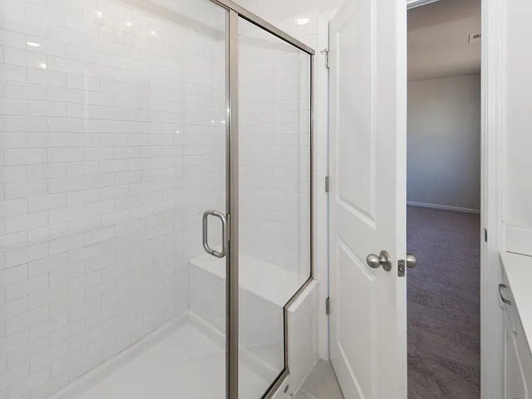 429 Eva St — Photo 38