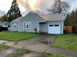 212 S 6th St, Lebanon, OR 97355