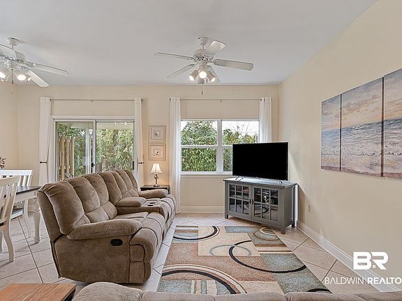 4th image of 4615 Nancy Ln APT 8