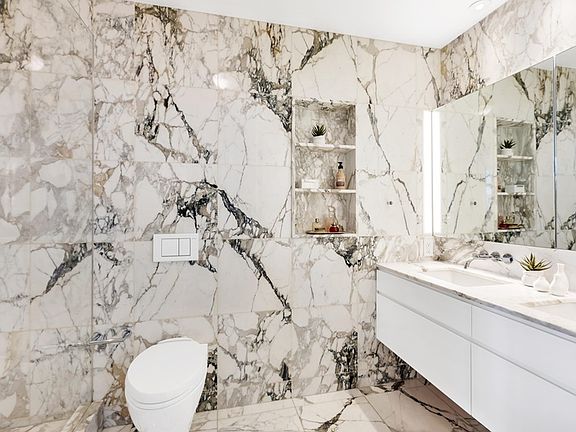 5th image of 250 E 54th St APT 36D