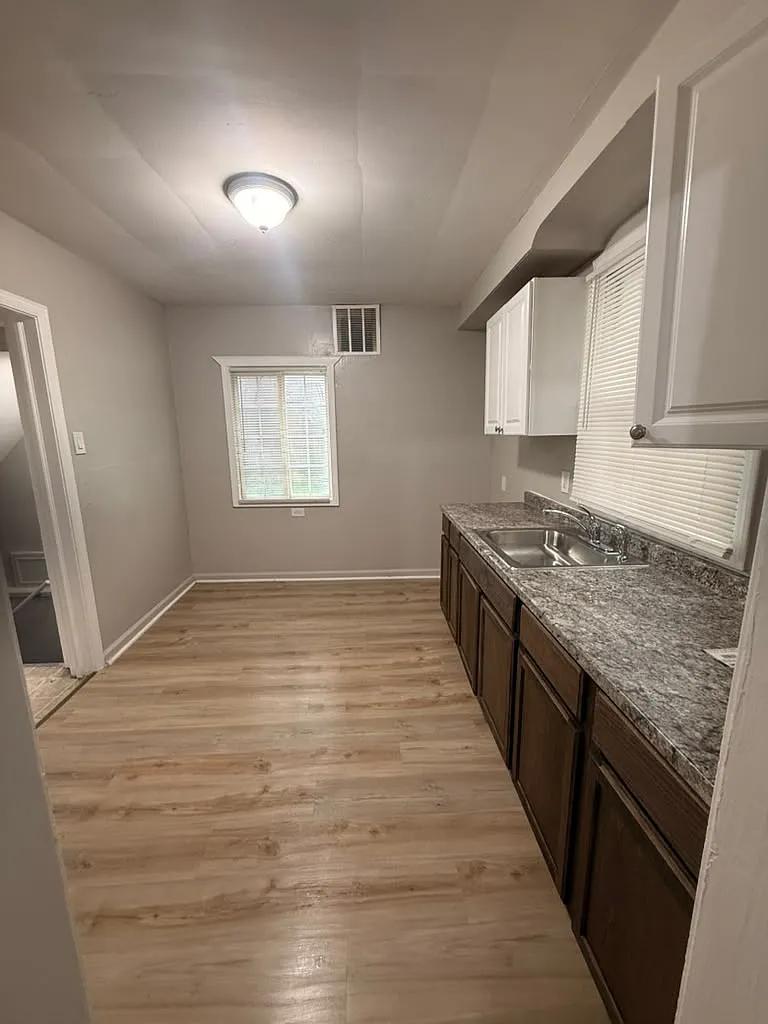 3 bed, 1286 sqft, $1,250 — Photo 4