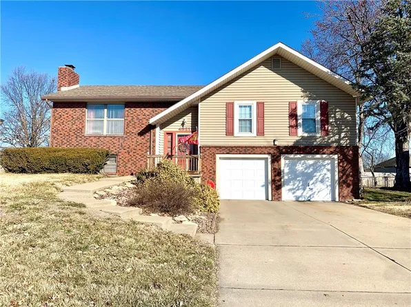 4821 Faraon St, Saint Joseph, MO 64506