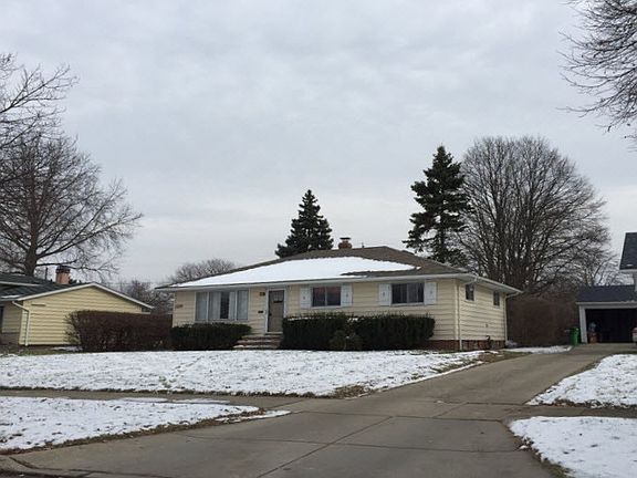 3rd image of 5933 Marra Dr