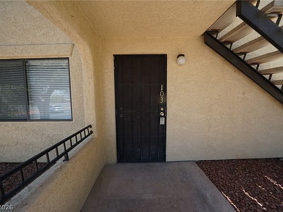 4th image of 601 Cabrillo Cir Unit 103