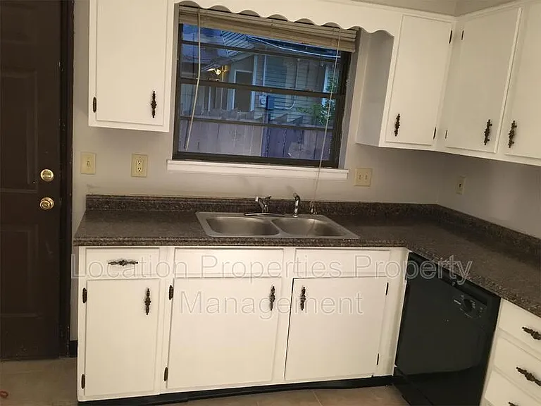 817 Connecticut St — Photo 4