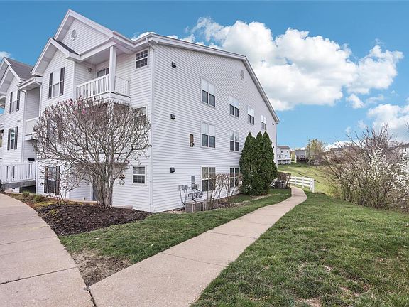 2nd image of 16560 Victoria Crossing Dr Unit B