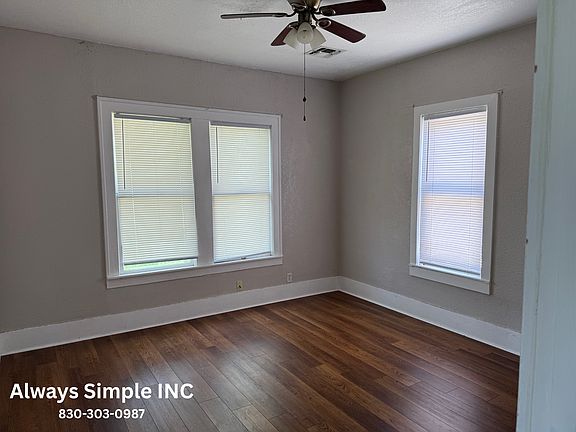 4th image of 302 E 5th St
