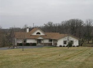 28-42 Southview Dr, Lanark, IL 61046