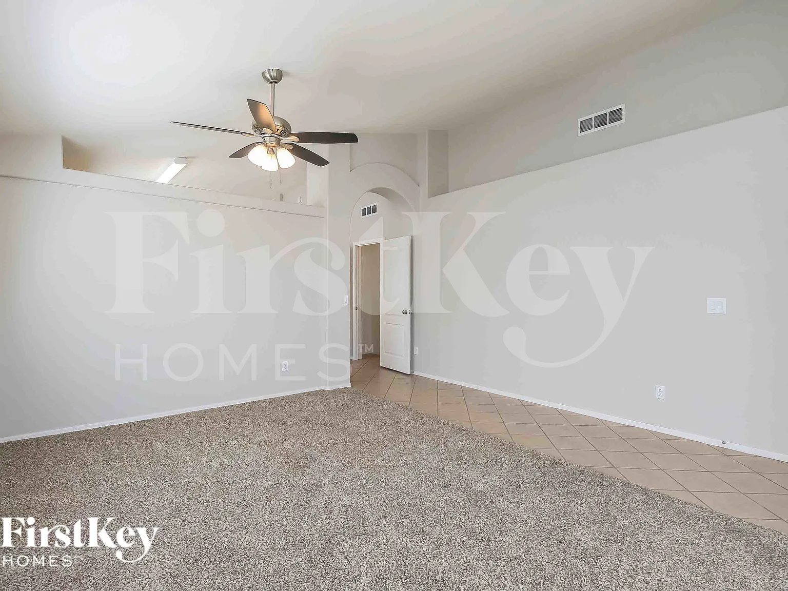 3 bed, 2.0 bath, 1612 sqft, $2,525 — Photo 3