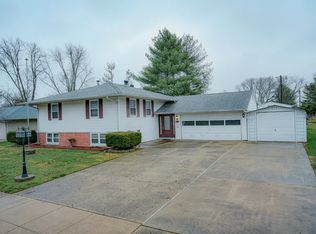 2119 Westline Dr, Columbus, IN 47203