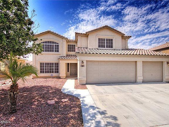 5th image of 915 E Rosebud Dr