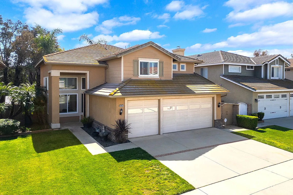 Building Photo - 5953 Park Crest Dr
