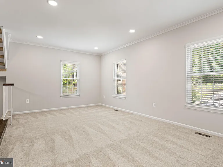 7867 Wintercress Ln — Photo 15