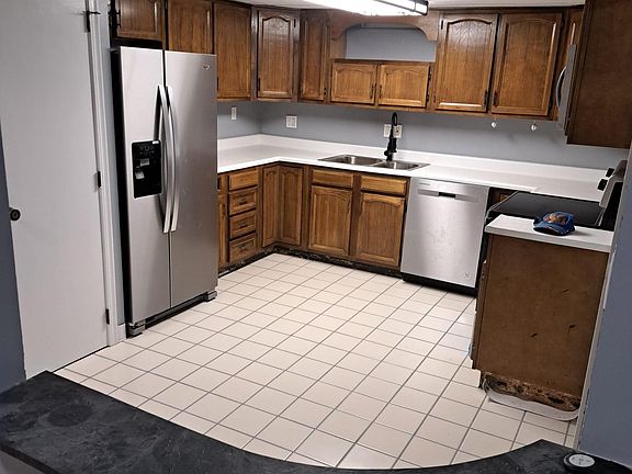 4th image of 3231 Philadelphia Dr APT 1C