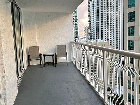 2nd image of 1200 Brickell Bay Dr APT 3006