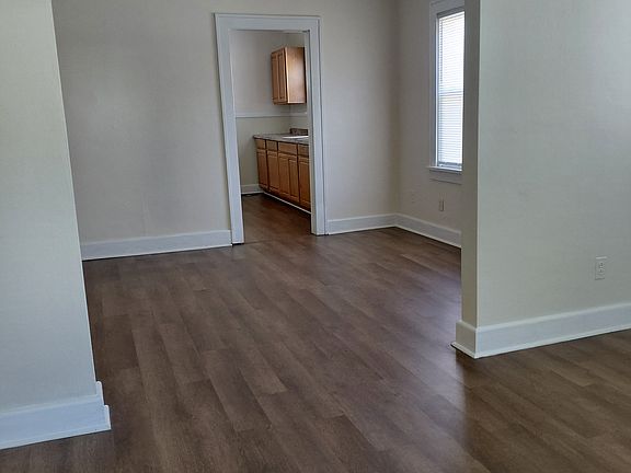 4th image of 1415 25th St