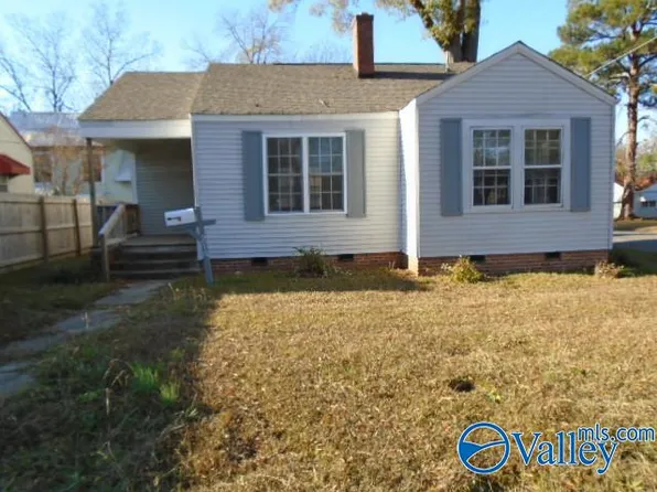 214 Mary St, Gadsden, AL 35903