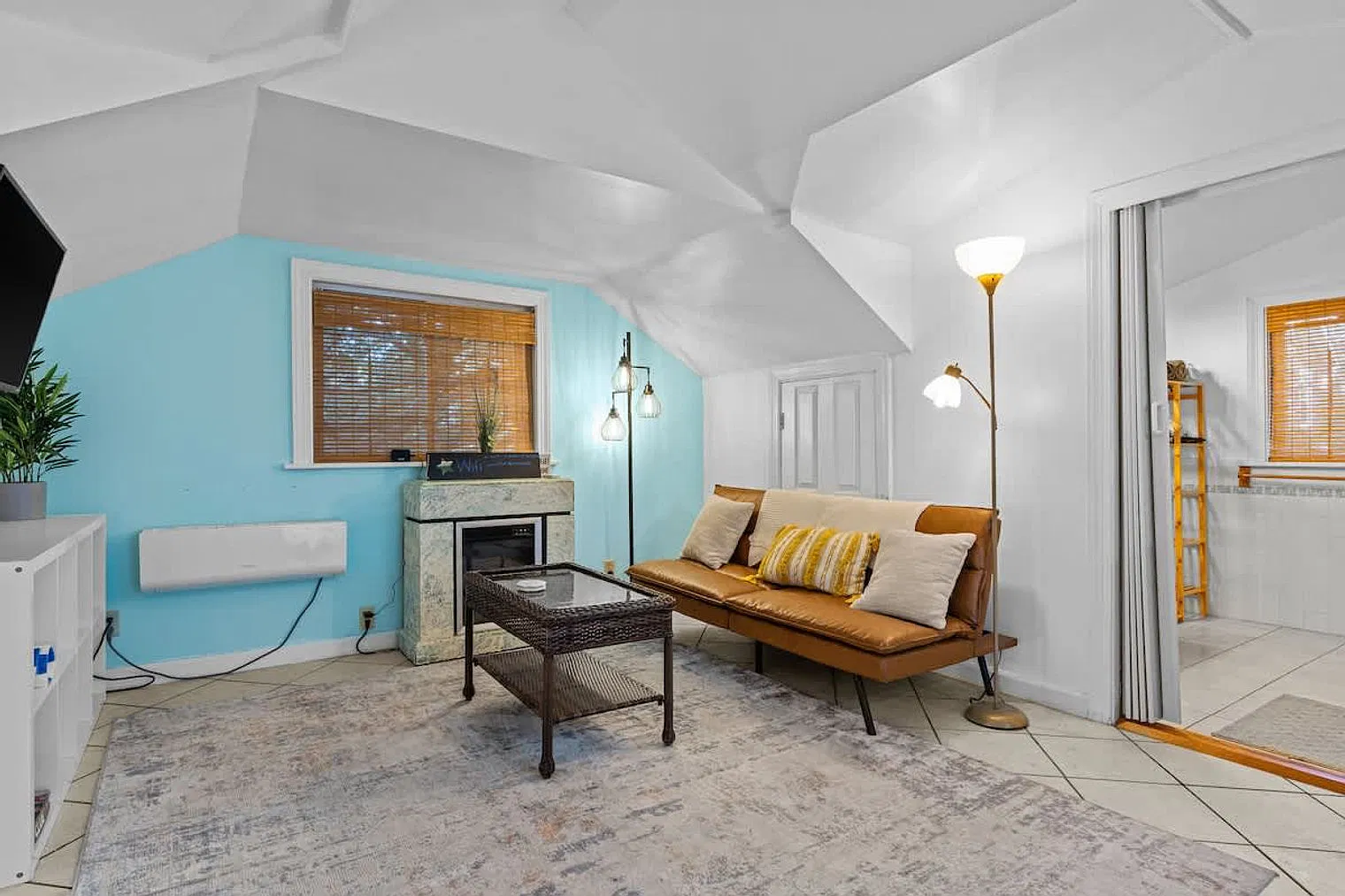 1 bed, 1.0 bath, $4,170 — Photo 4
