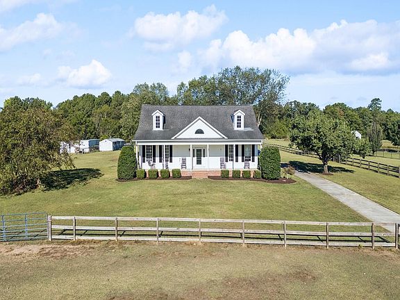 2nd image of 3971 River Rd