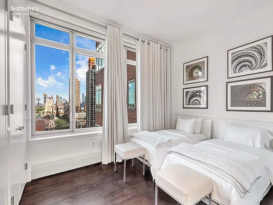 Rented by Sotheby's International Realty | media 8