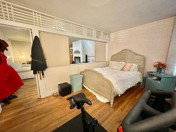 3rd image of 337 Beacon St APT 4