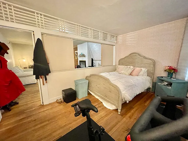 337 Beacon St #4 — Photo 3