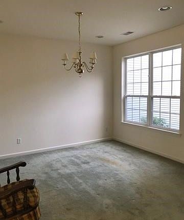 4th image of 232 Woodlands Dr