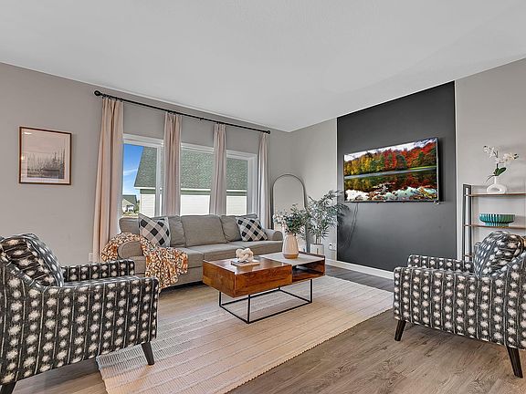4th image of 4465 86th St NE