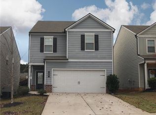 96 Auburn Crossing Dr, Auburn, GA