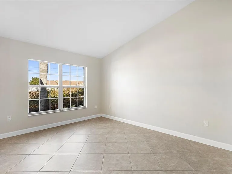 1227 Tivoli Dr — Photo 12