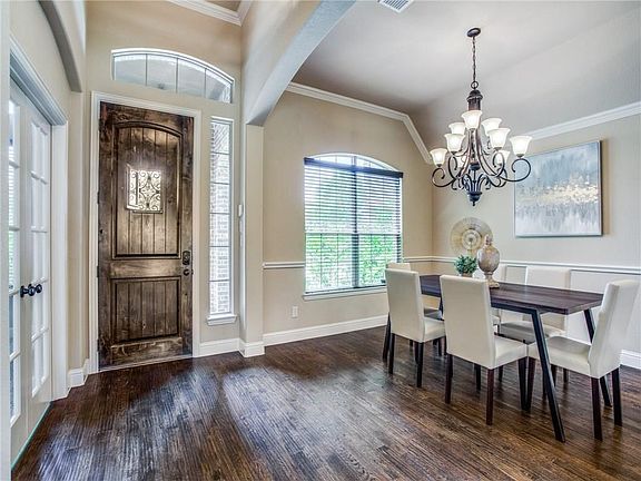 4th image of 2111 Fair Parke Ln
