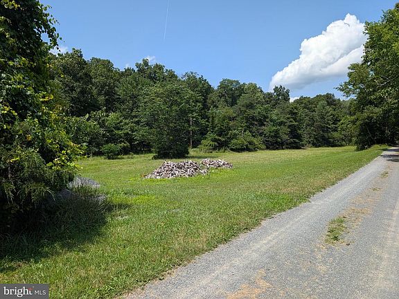 2nd image of Grasshopper Hollow Trail West Par 31 #P/o