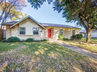 4051 Random Cir, Garland, TX 75043