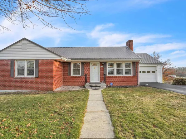 255 Dogwood Dr, Wytheville, VA 24382