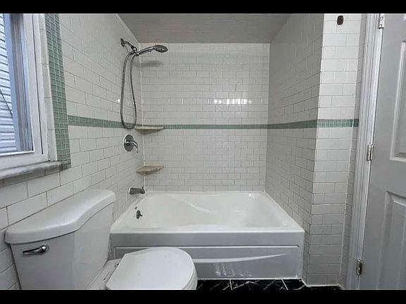 5th image of 675 John F Kennedy Blvd #6A