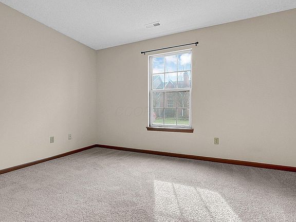3rd image of 1251 Pineview Trl APT A