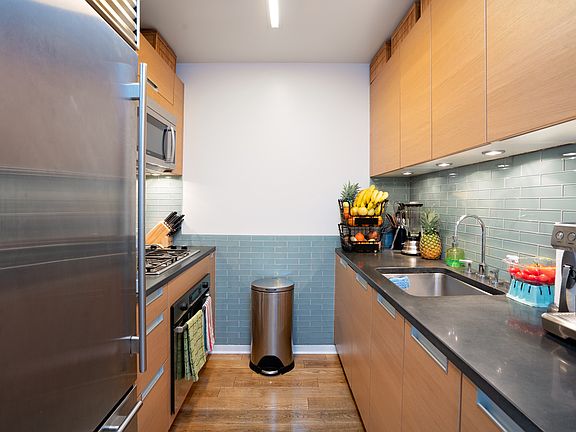 2nd image of 310 W 52nd St APT 26A
