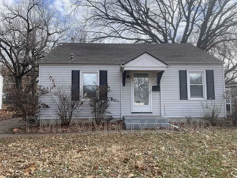 2016 SW Medford Ave