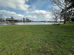 12202 Riley Green Rd, Franklin, TX 77856