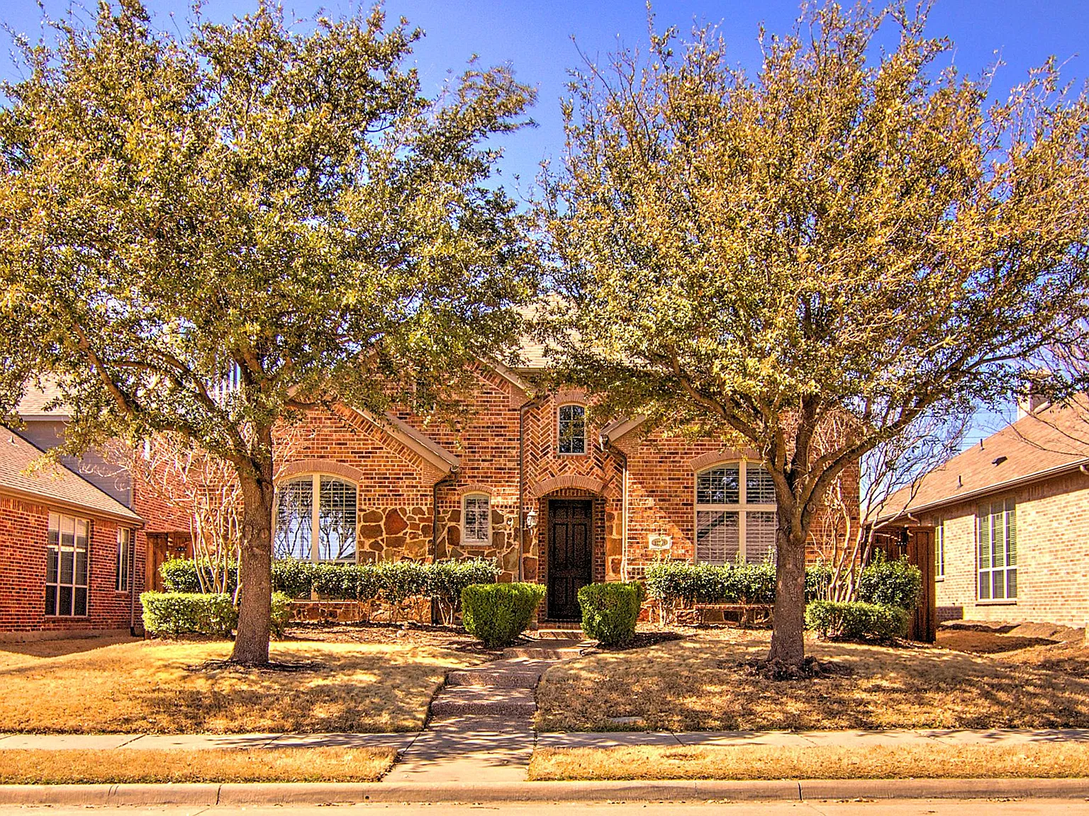 4 bed, 3.5 bath, 3588 sqft, $3,650 — Photo 3