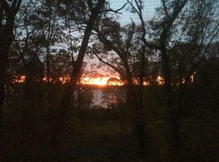 33 Valley Rd, Port Jefferson, NY 11777