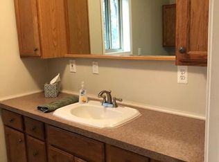 889 Dollar Bay Dr, Lake Orion, MI