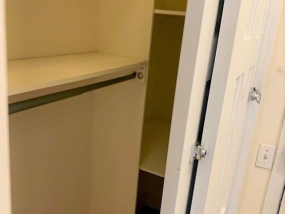 5th image of 146 E 35th St APT 5B