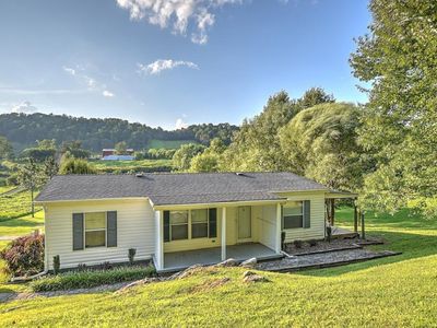1230 Pleasant Grove Rd, Bluff City, TN, 37618