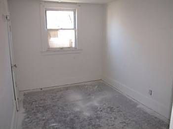 5th image of 2322 Trowbridge St