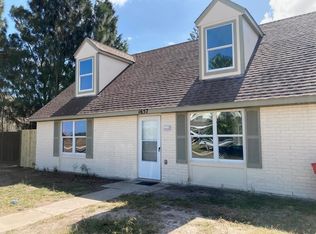 1657 N Shore Dr, Port Isabel, TX 78578