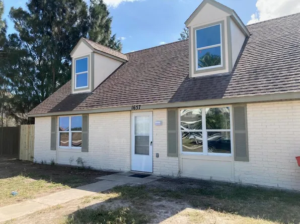 1657 N Shore Dr, Port Isabel, TX 78578
