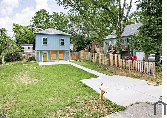 3 bed, $1,600 — Photo 1